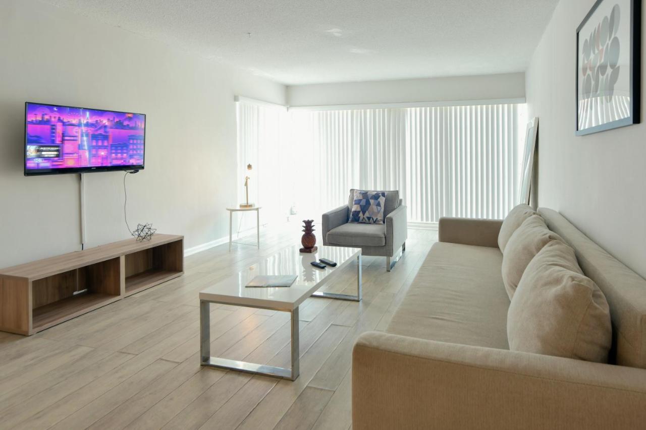Designer River View Apartments 劳德代尔堡 外观 照片