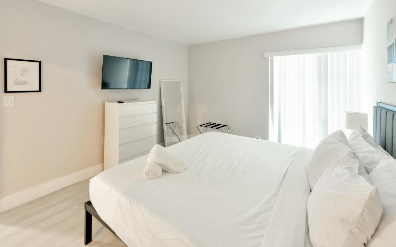 Designer River View Apartments 劳德代尔堡 外观 照片