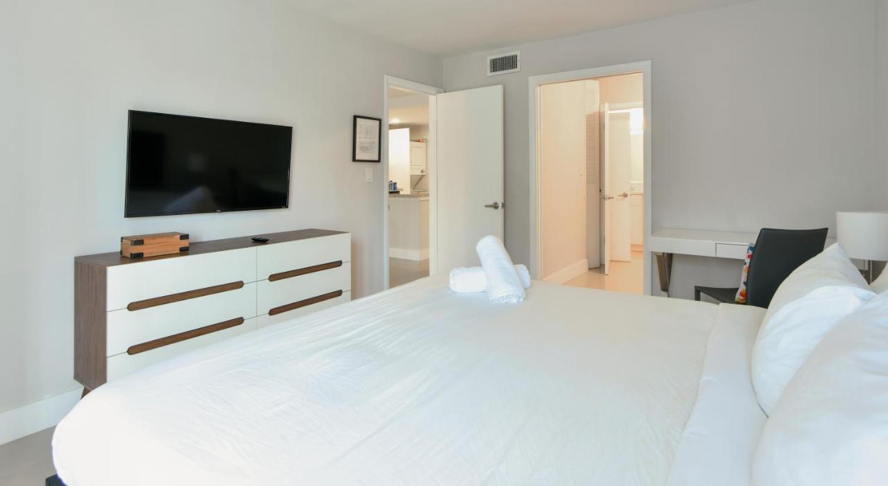 Designer River View Apartments 劳德代尔堡 外观 照片