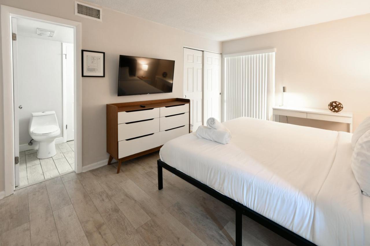Designer River View Apartments 劳德代尔堡 外观 照片