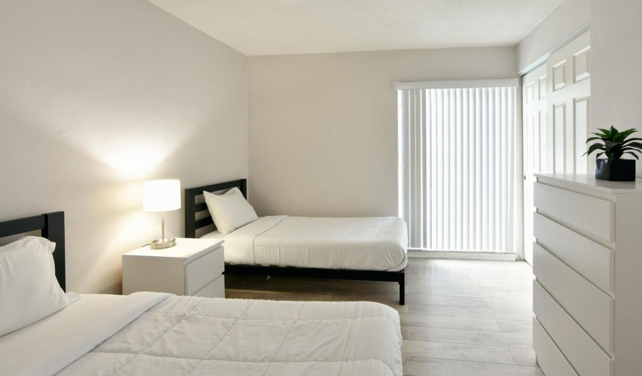 Designer River View Apartments 劳德代尔堡 外观 照片