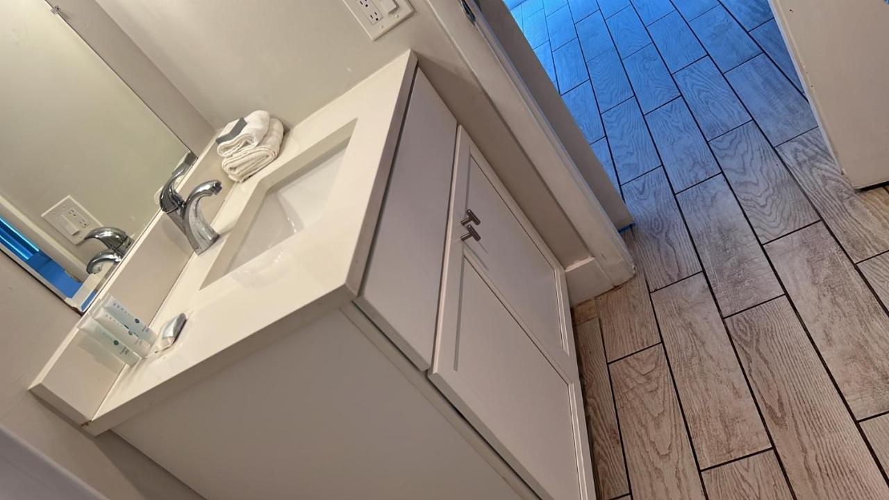 Designer River View Apartments 劳德代尔堡 外观 照片