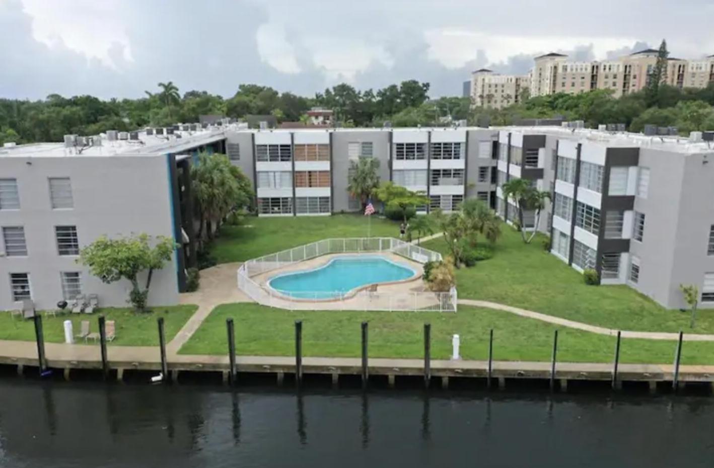 Designer River View Apartments 劳德代尔堡 外观 照片