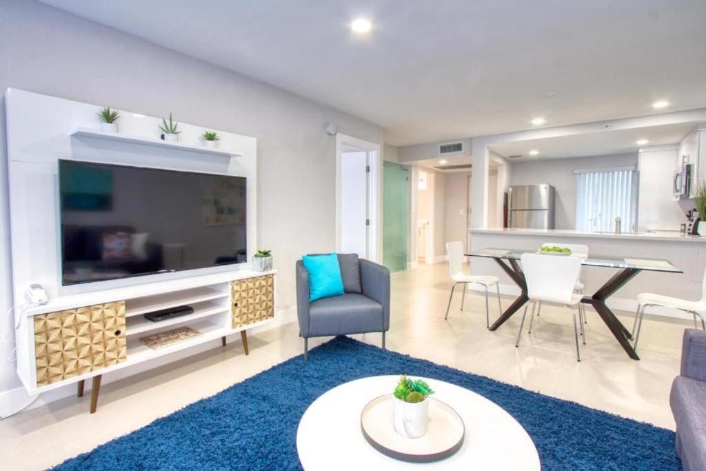 Designer River View Apartments 劳德代尔堡 外观 照片